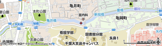 亀岡橋周辺の地図