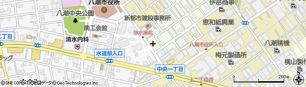 埼玉県八潮市中馬場62周辺の地図