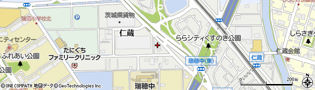 埼玉県三郷市仁蔵455周辺の地図