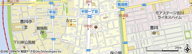 埼玉県吉川市平沼周辺の地図