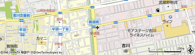 埼玉県吉川市栄町712周辺の地図