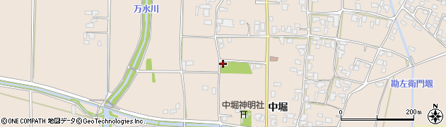 長野県安曇野市堀金烏川中堀3373周辺の地図