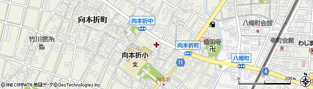 ファミリーマート小松向本折町西店周辺の地図