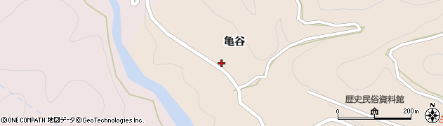 富山県富山市亀谷686周辺の地図