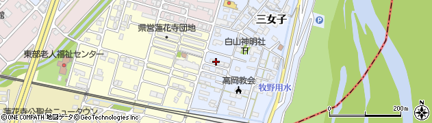 富山県高岡市三女子44周辺の地図