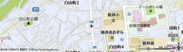 新井小学校入口周辺の地図