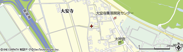 新潟県新潟市秋葉区大安寺407周辺の地図