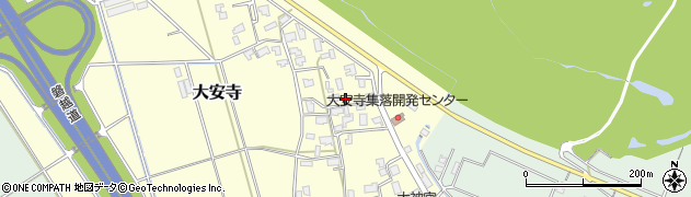 新潟県新潟市秋葉区大安寺396周辺の地図