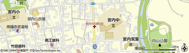 宮内中学校前周辺の地図