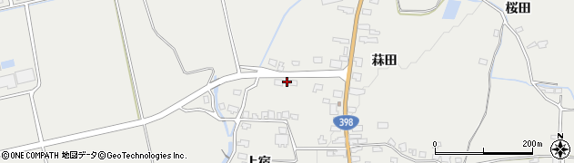 秋田県湯沢市三梨町菻田145周辺の地図