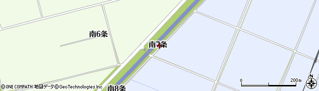秋田県湯沢市岩崎南７条周辺の地図