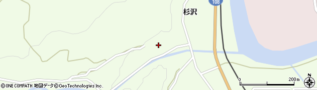 秋田県由利本荘市矢島町川辺杉沢111周辺の地図