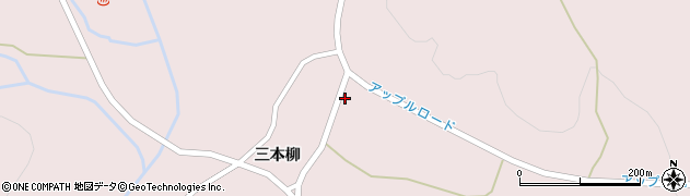 青森県弘前市百沢三本柳132周辺の地図