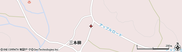 青森県弘前市百沢三本柳145周辺の地図