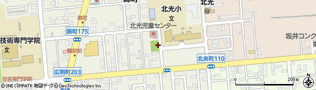 錦町みつば公園周辺の地図